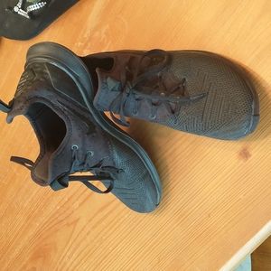 Nike training tennis shoes. Sz 7